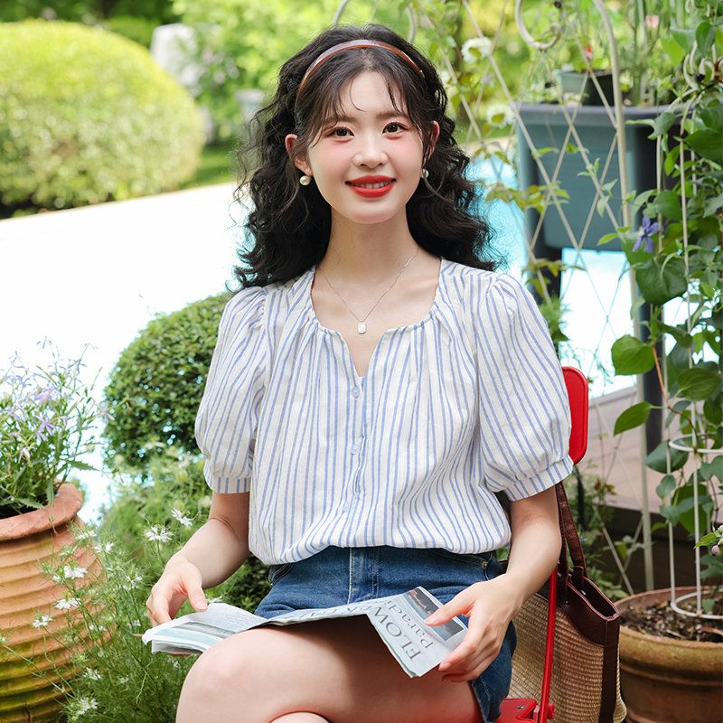 法式气质蓝色条纹短袖衬衫女2024夏季新款小个子设计小众上衣