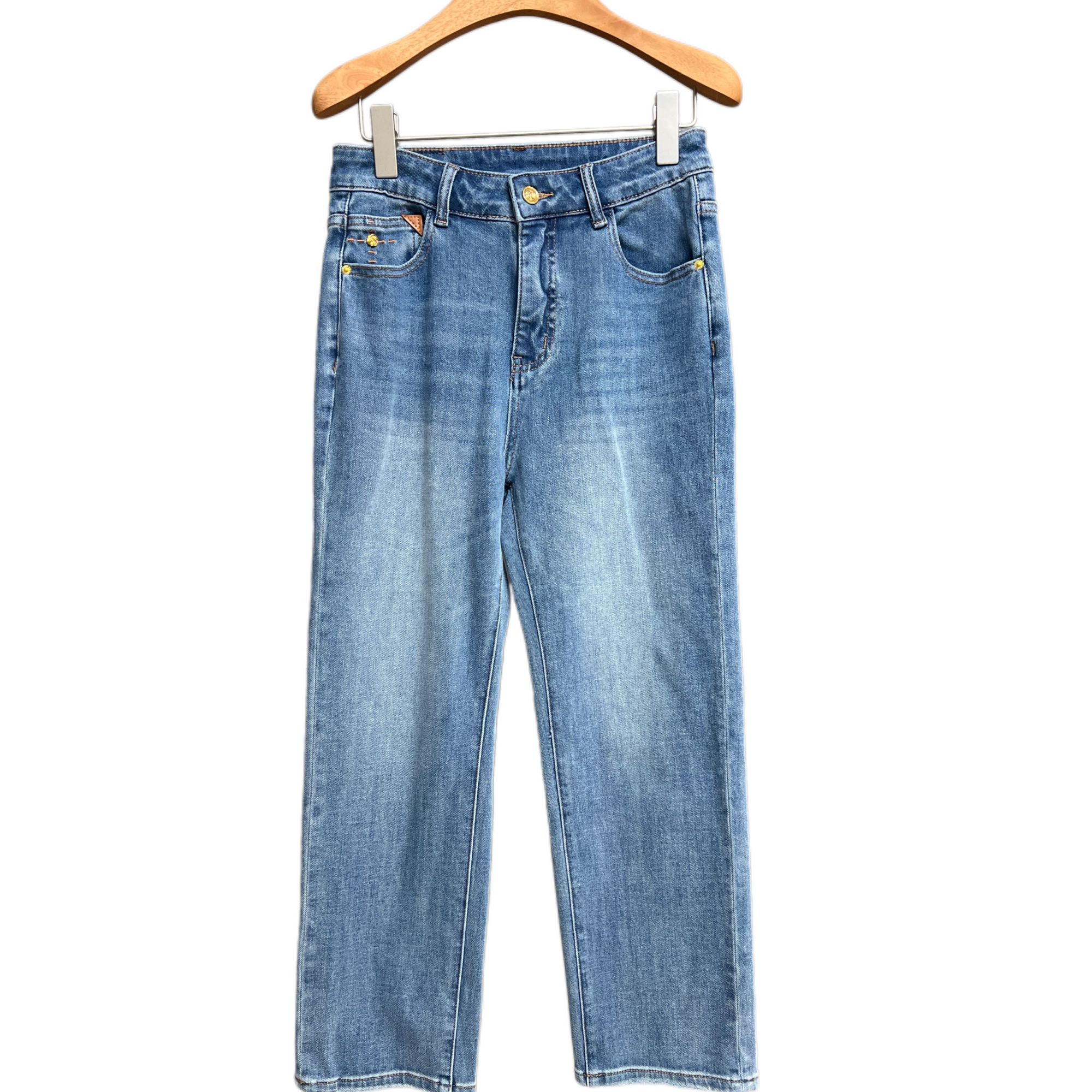 经典时尚烟管牛仔裤