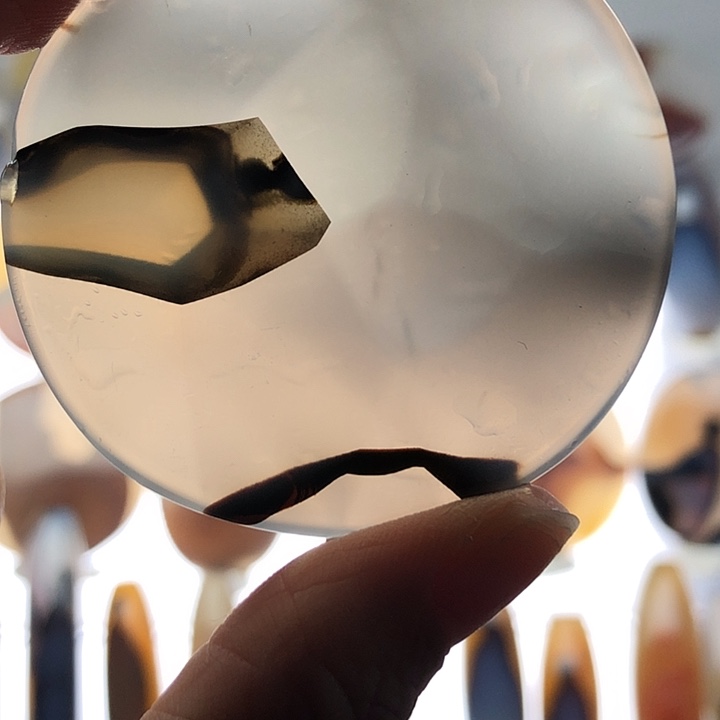 玛瑙/玉髓未镶嵌珠宝半成品157霞