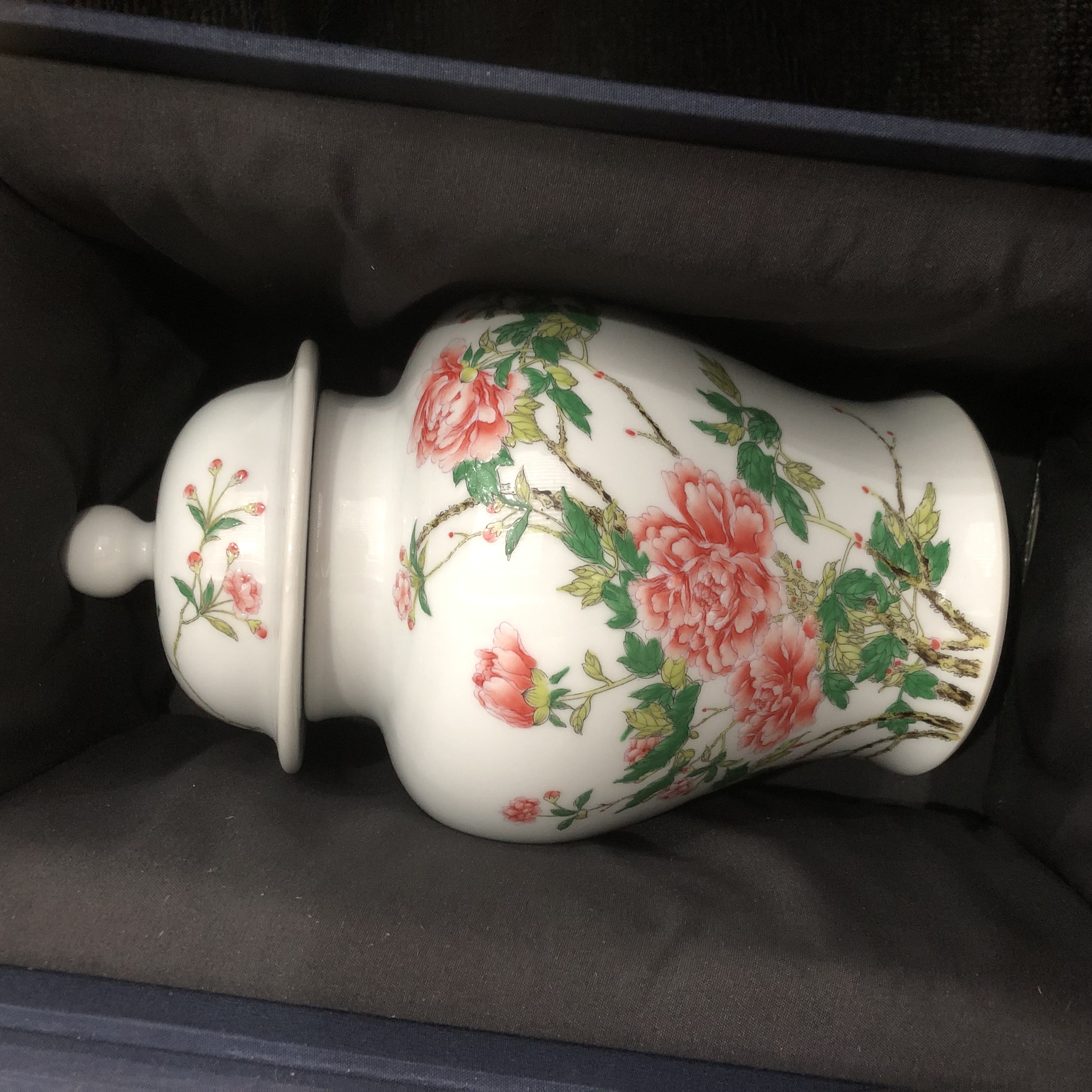 【轻工所】嫩蕊色金粉（牡丹）粉彩将军罐  景德镇 瓷器  yztc0506