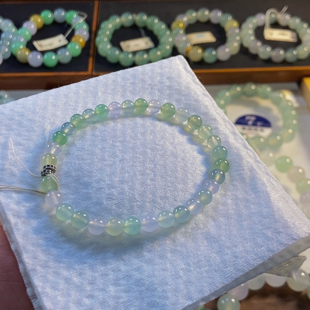 定制翡翠未镶嵌翡翠手串卡5+