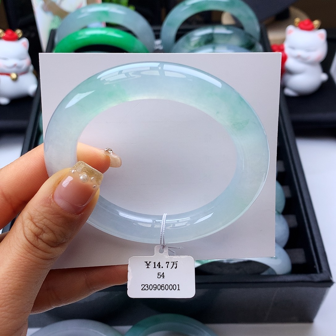 翡翠未镶嵌手镯54冰飘绿圆条