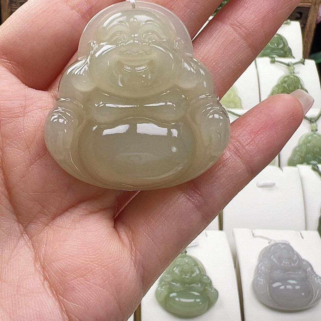 和田玉未镶嵌颈饰芯*