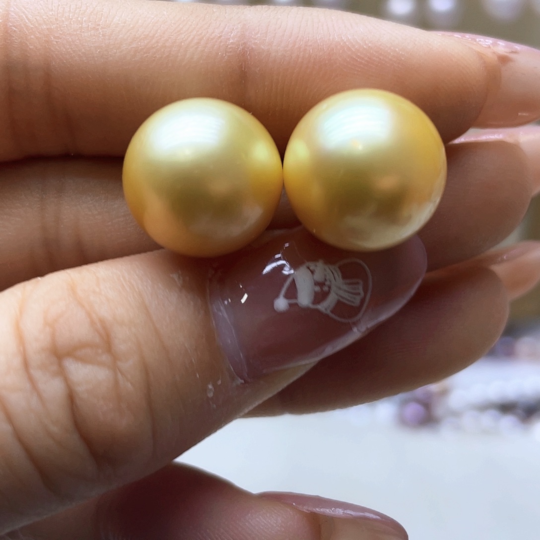 海水珍珠耳饰18K金镶嵌