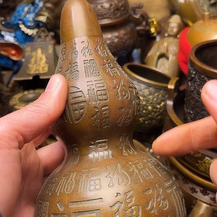 精美铜器批发档口