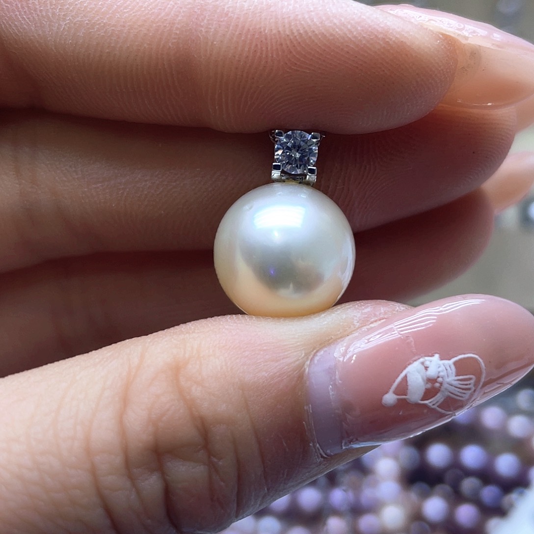 海水珍珠颈饰18K金镶嵌