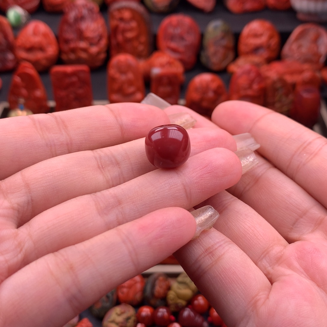 南红玛瑙南红川料原矿牛血红老型13.2mm未镶嵌