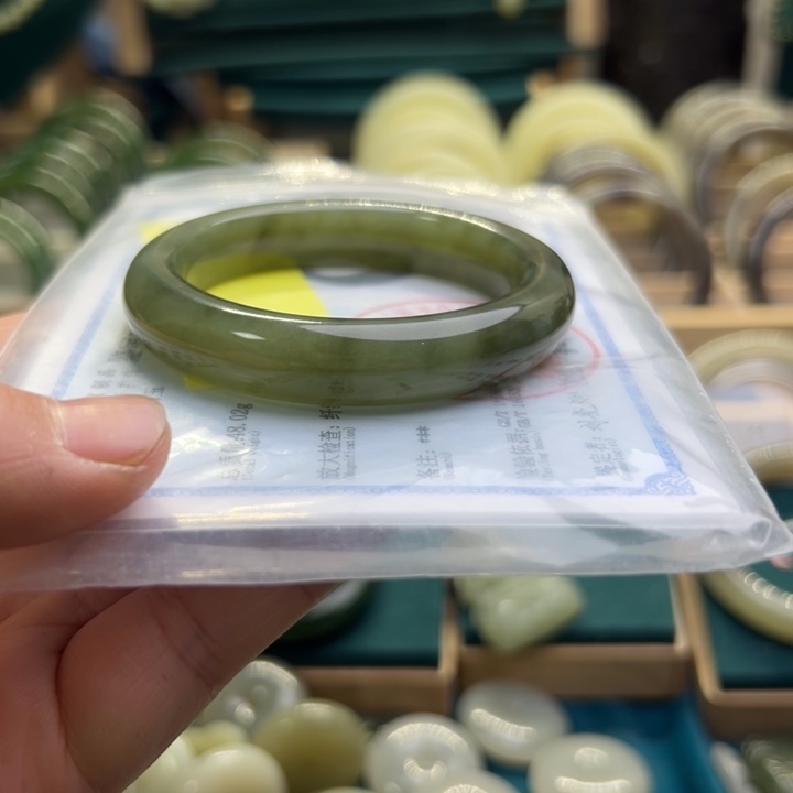 和田玉手镯未镶嵌53圈围D0002