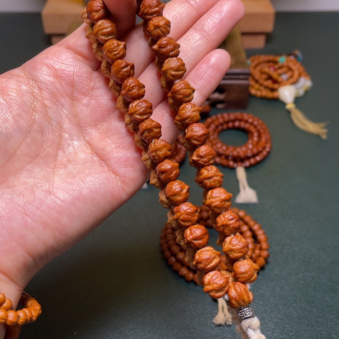 柏香籽/百香籽吊坠白牙横打手持