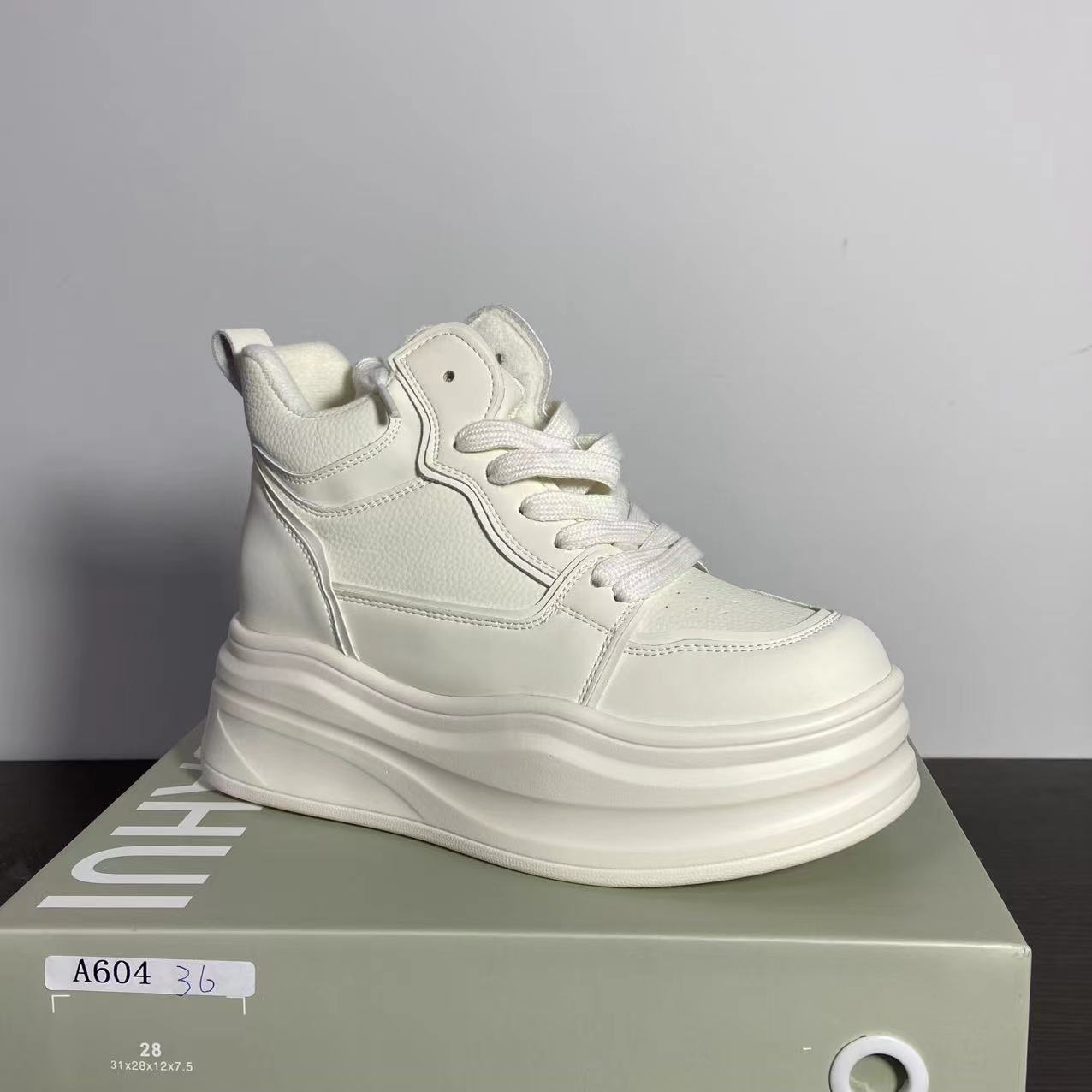 【清仓】2025小个子厚底平增高百搭女鞋A604