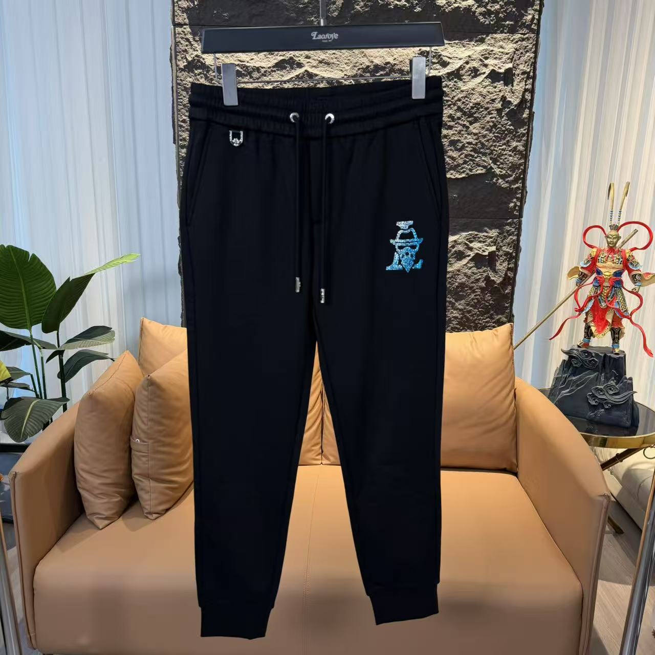 【Laofoye】QC高端男士潮流百搭休闲时尚老佛爷卫裤F76723W0381