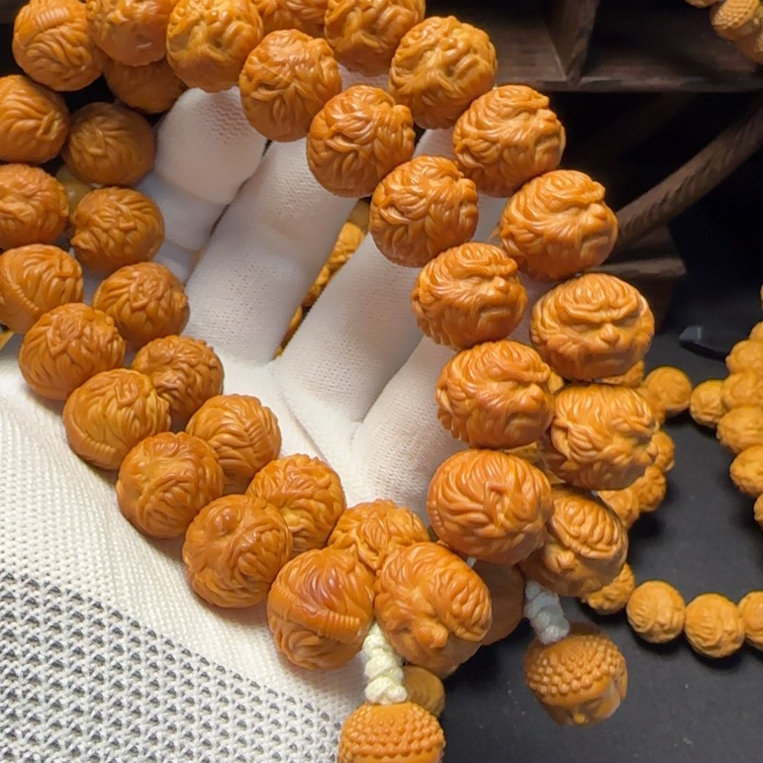 源***吊坠猴头核桃猴头