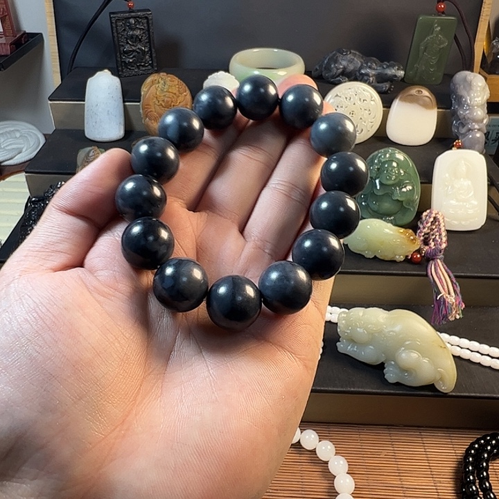 和田玉未镶嵌项链