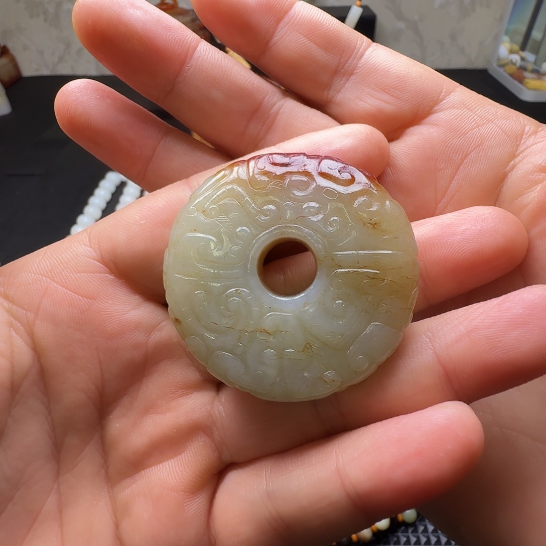 静***远和田玉未镶嵌颈饰