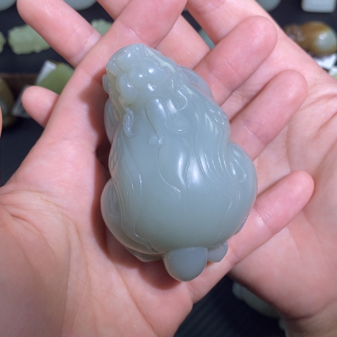 心***娥未镶嵌和田玉把件