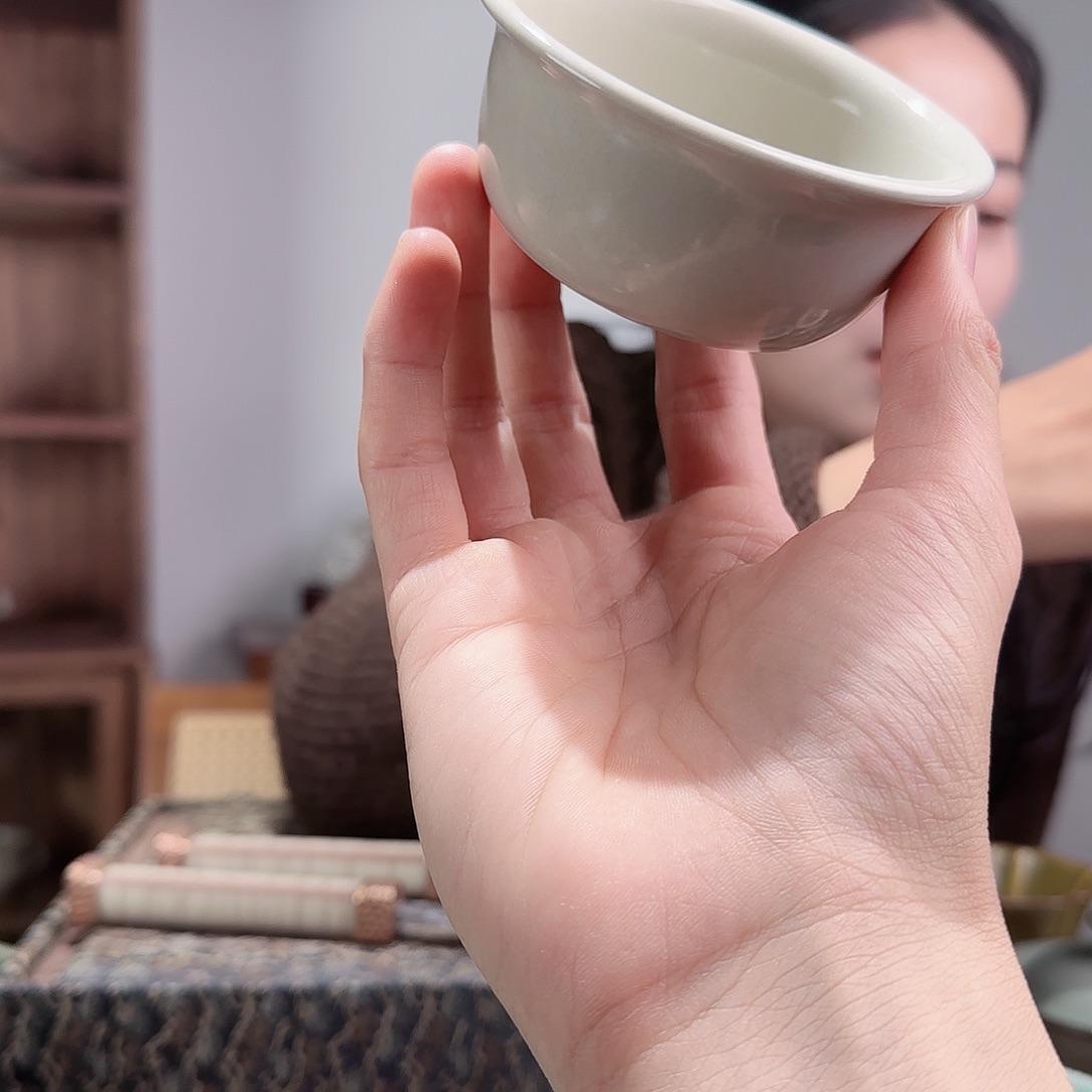 摆件瓷老哥窑茶杯111