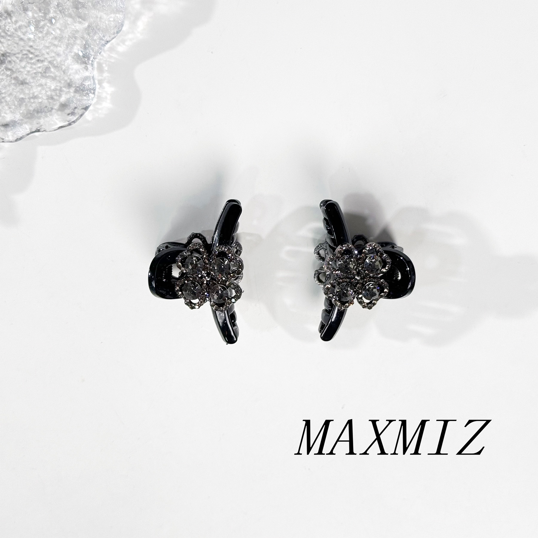 韩国东大门 新款上新精致四叶草小号抓夹百搭3.5厘米 2503