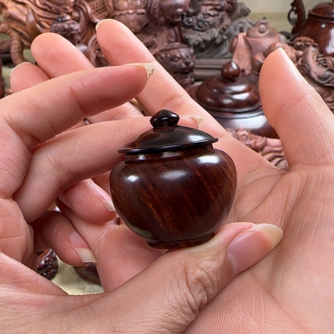 黄花梨/降香黄檀其他品相罐 手把件