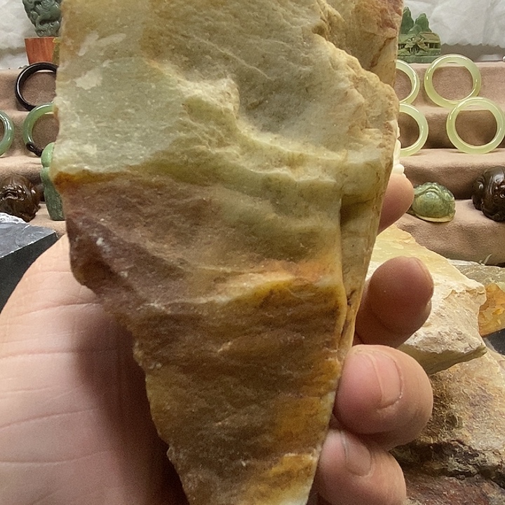 蛇纹石玉未镶嵌摆件