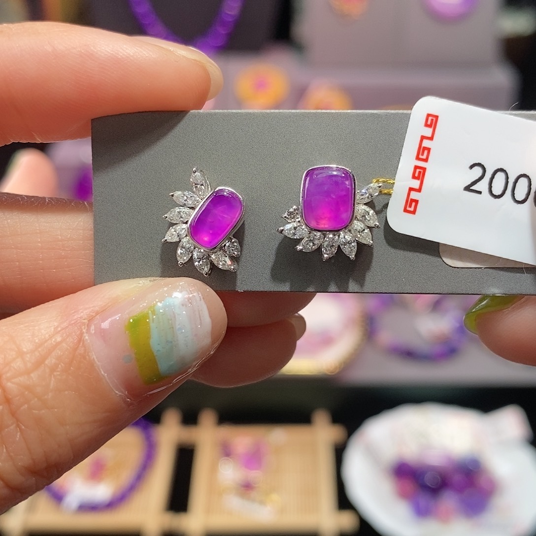 苏纪石（舒俱来）18K金镶嵌耳钉