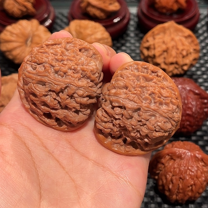 0***5文玩核桃把件南疆石