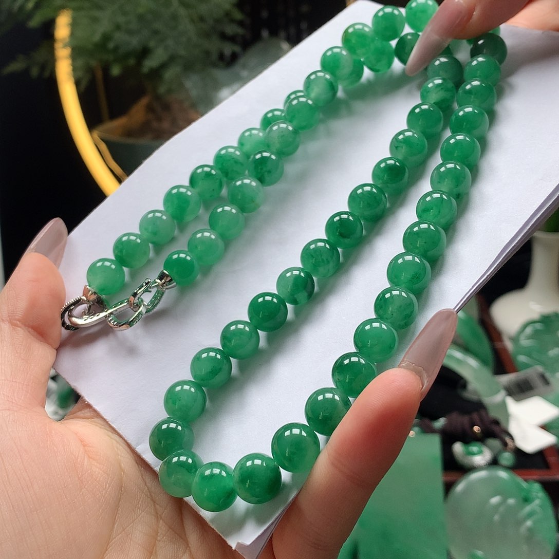 石英质玉项链未镶嵌是****啊