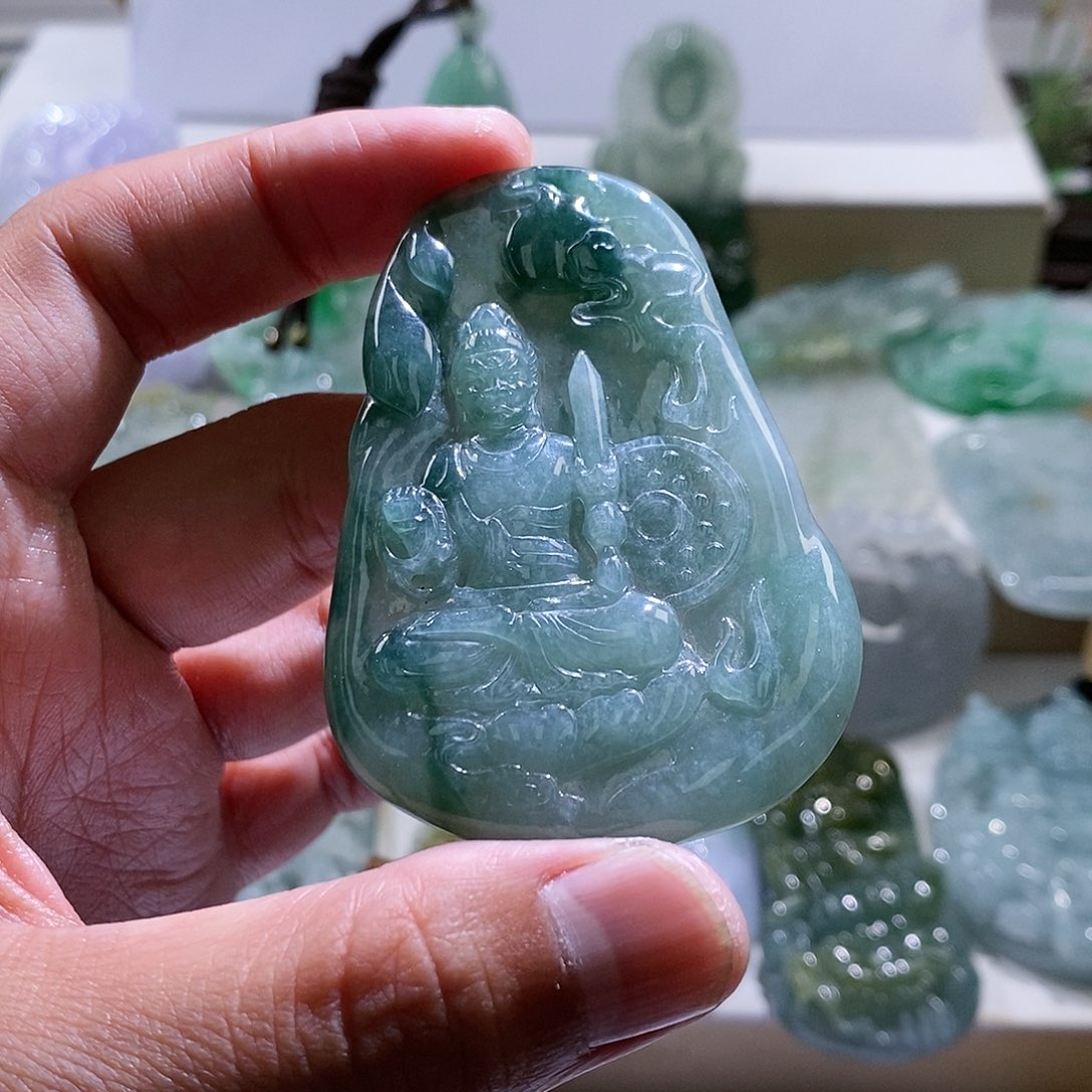 【闪购商品】翡翠颈饰未镶嵌不动明王