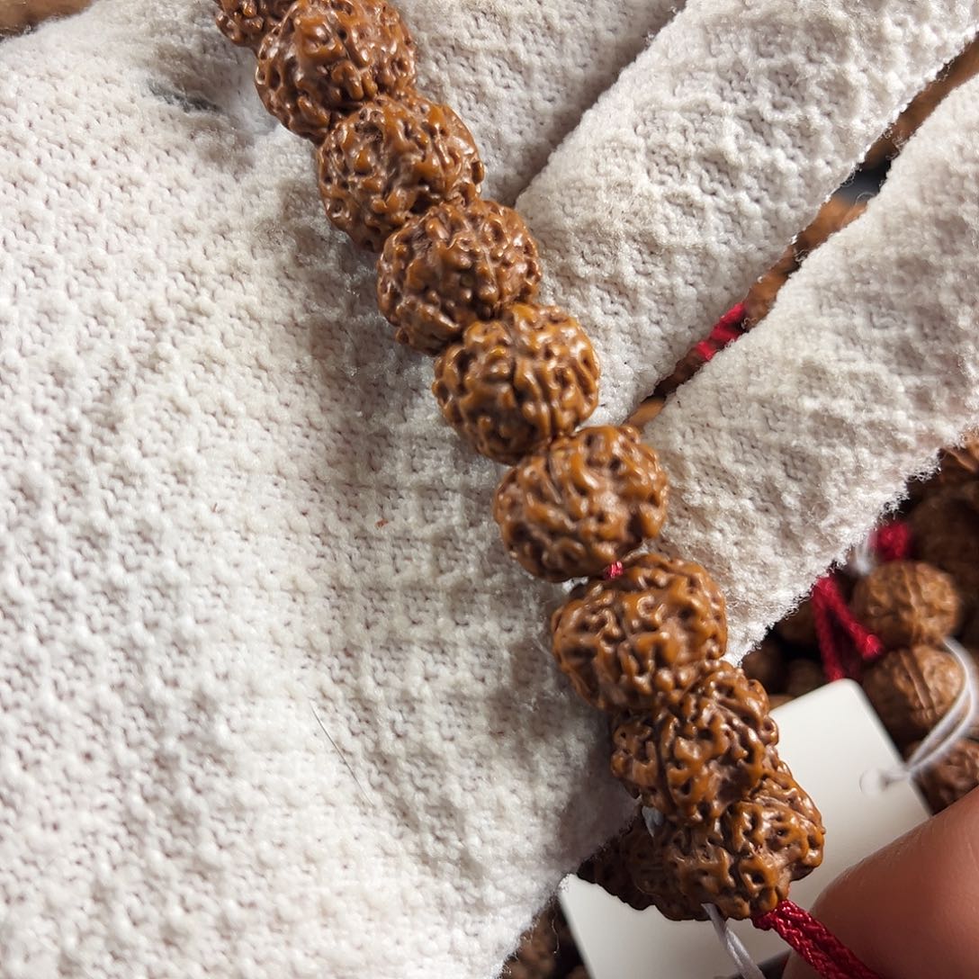 杨***陌金刚菩提吊坠平细手持