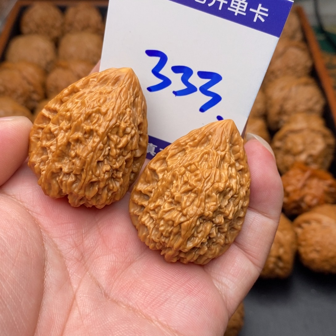 文玩核桃把件塔尖33