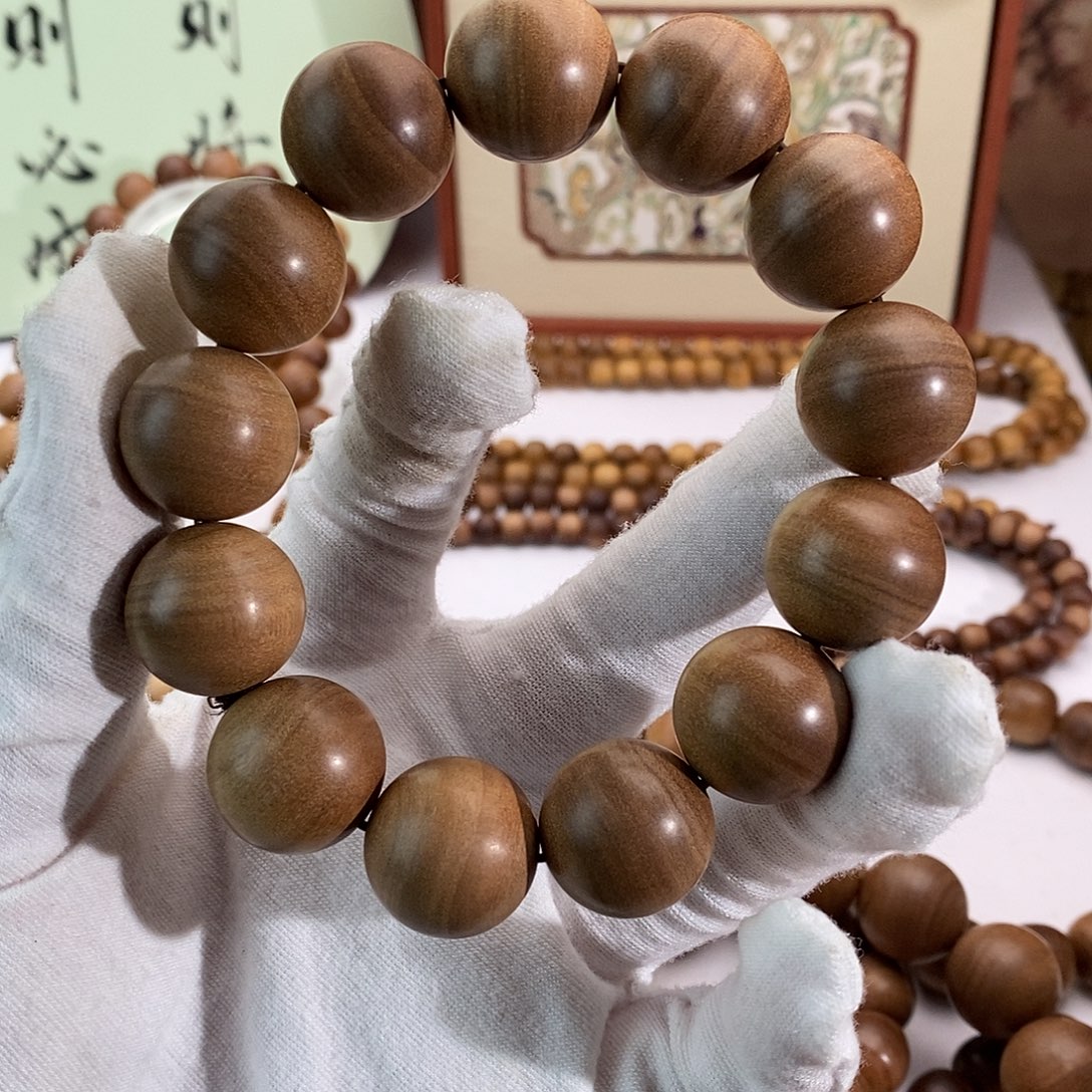 钱***张檀香木手串/手链横纹黑肉18一线天福利