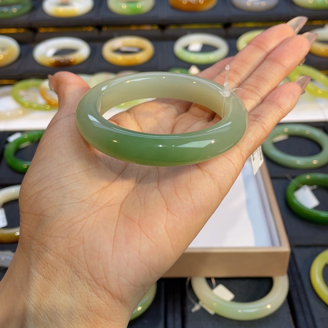 和田玉手镯未镶嵌劉*