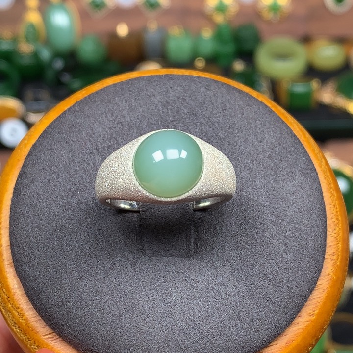 定制和田玉戒指银S925镶嵌