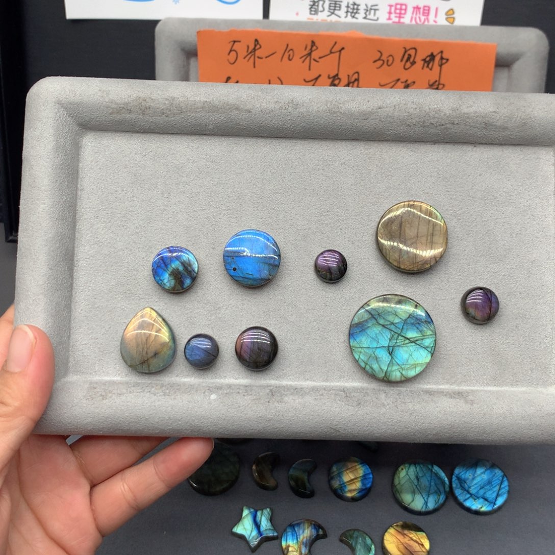 呆***古银S925镶嵌颈饰长石