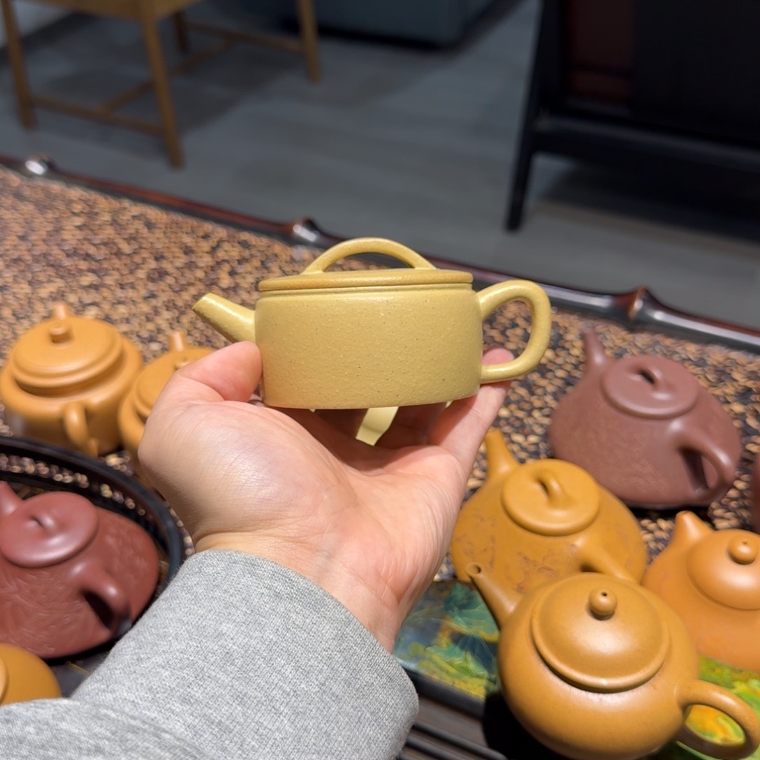 紫砂茶壶牛****管大水潭本绿汉瓦