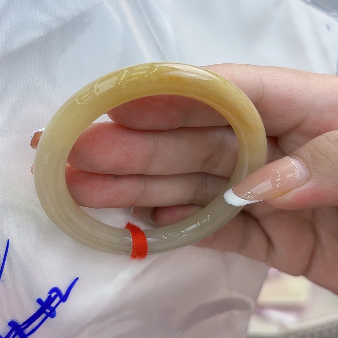 翡翠手镯未镶嵌天然缅甸A货翡翠