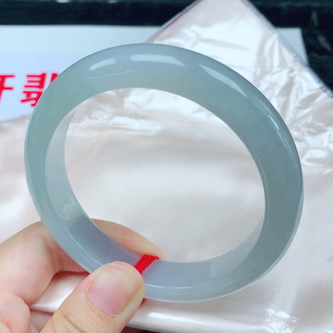 翡翠未镶嵌手镯圈口5859
