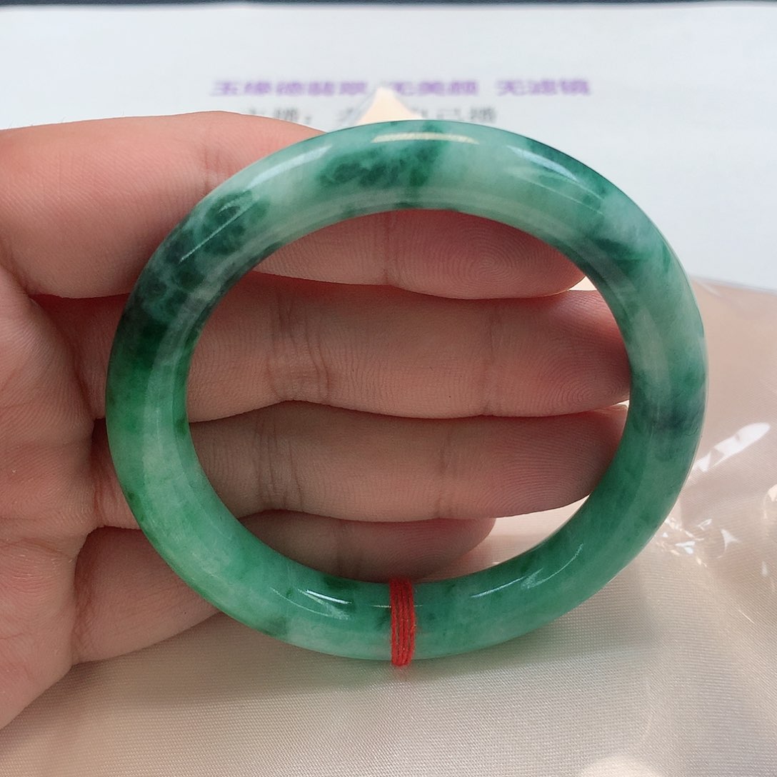 翡翠手镯（圆镯）未镶嵌255号