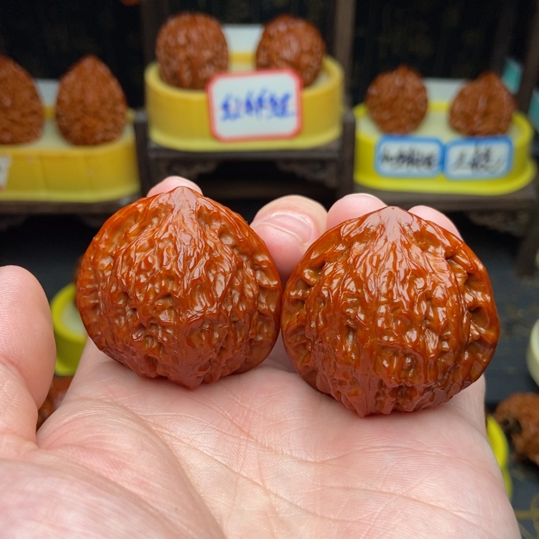 吊坠文玩核桃40金牛