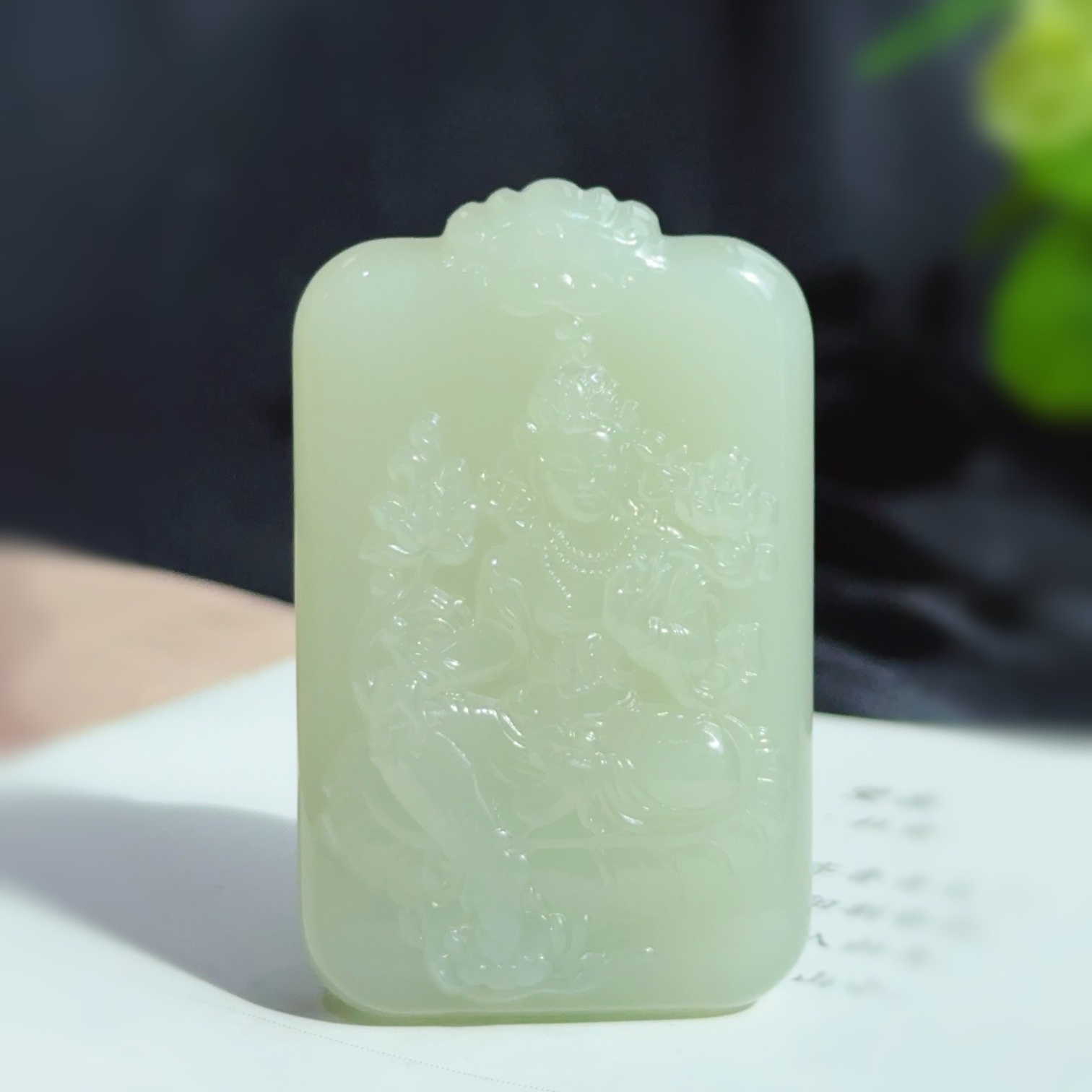 和田玉晴水度母吊坠