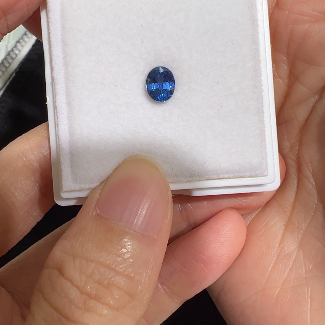 蓝宝石裸石1.05ct
