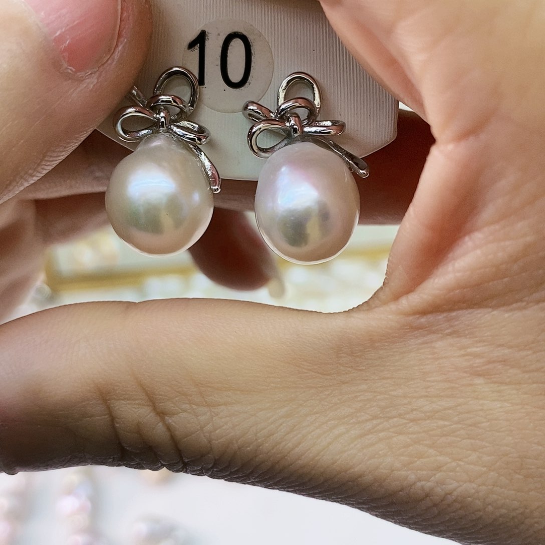 淡水珍珠耳饰未镶嵌