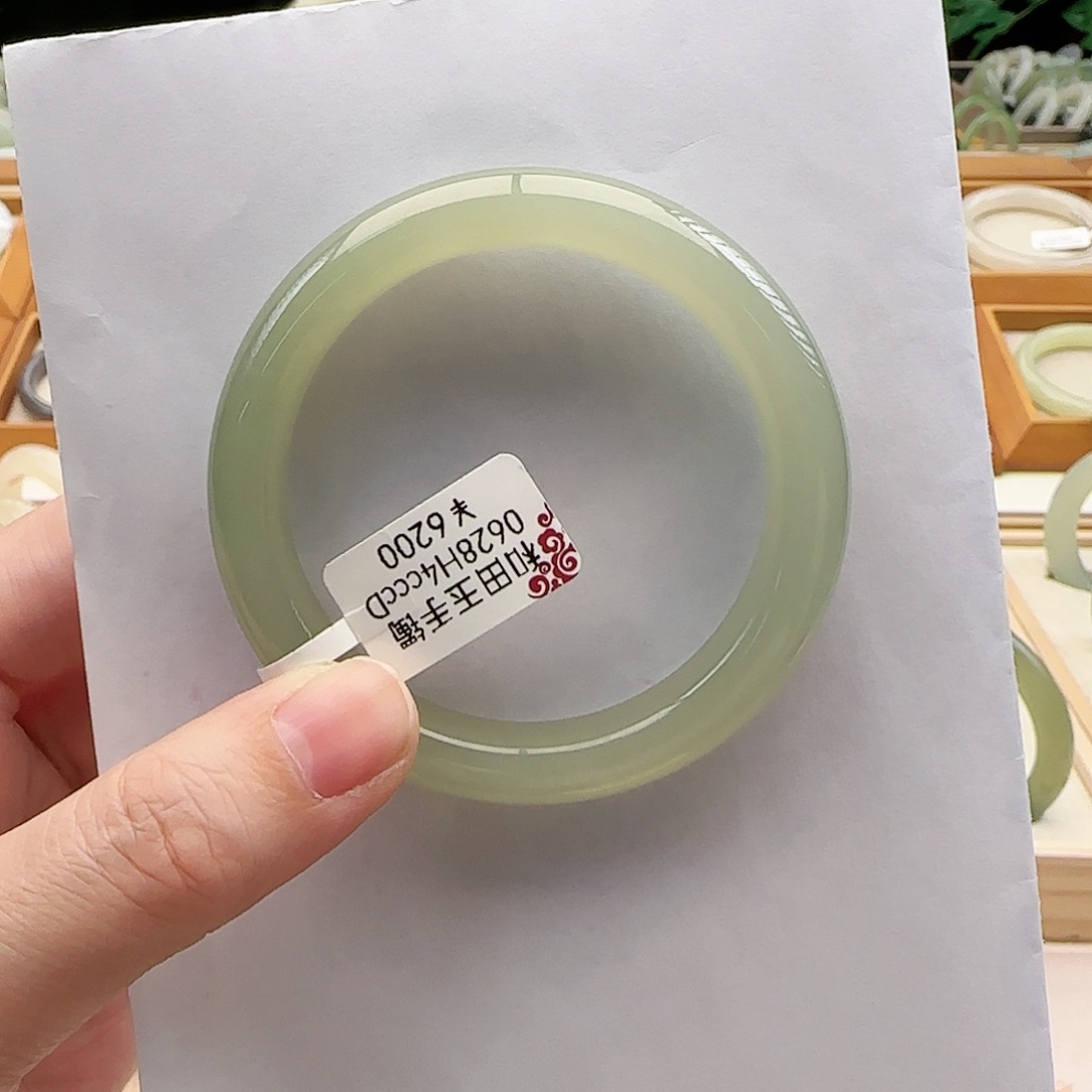 和田玉手镯未镶嵌52