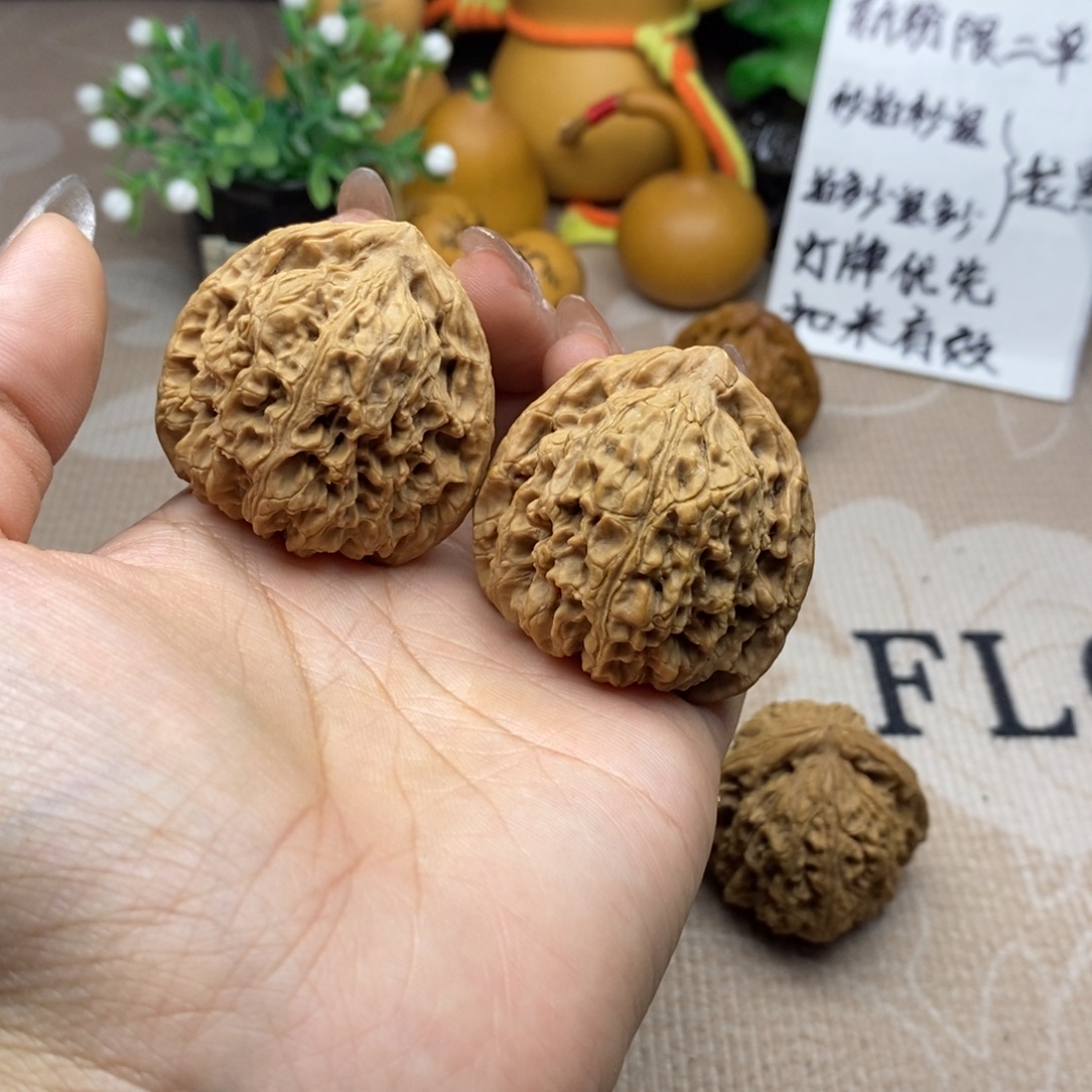 猫***狗文玩核桃吊坠南疆