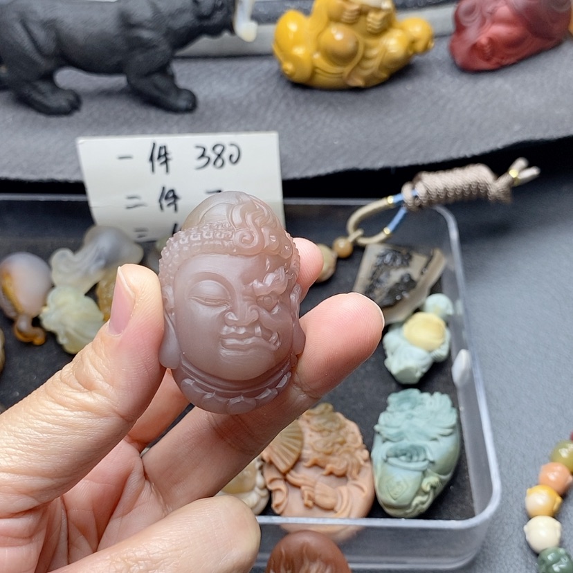 【闪购商品】定制石英质玉吊坠未镶嵌