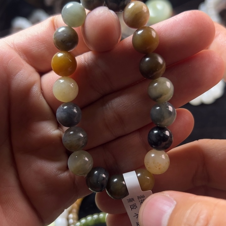 和田玉未镶嵌手串