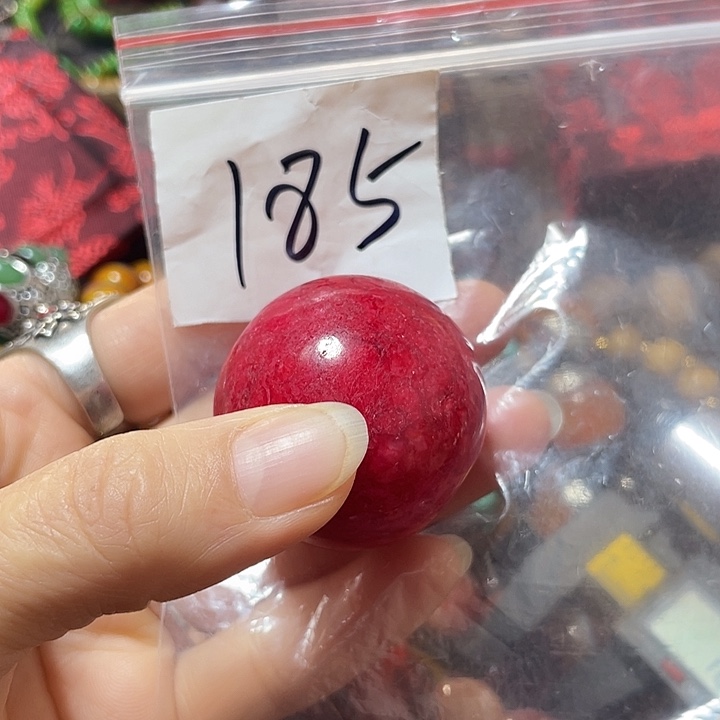 小***。琉璃/树脂/塑料类