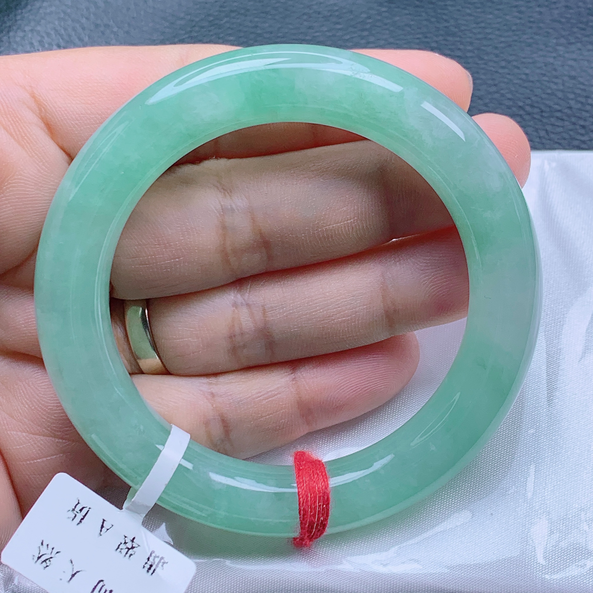 内径52.8圈缅甸天然A货翡翠满绿圆条手镯女款时尚
