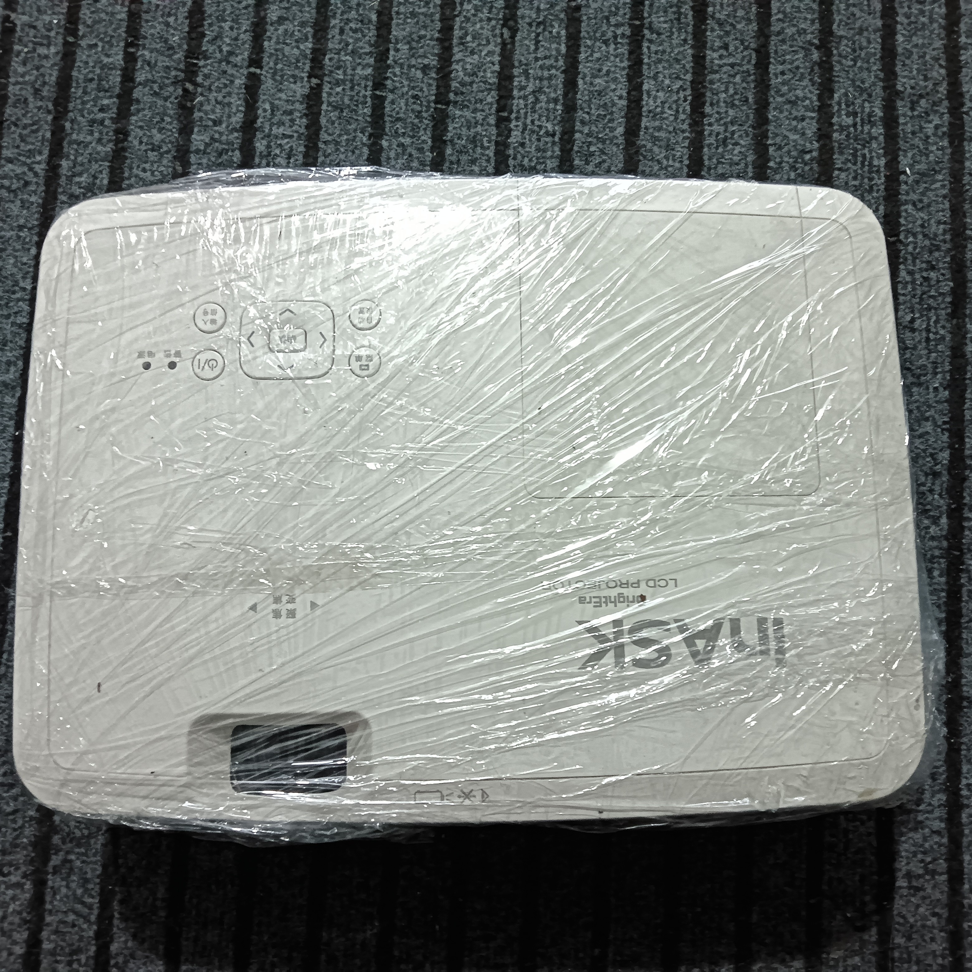 二手高清投影机运费自理