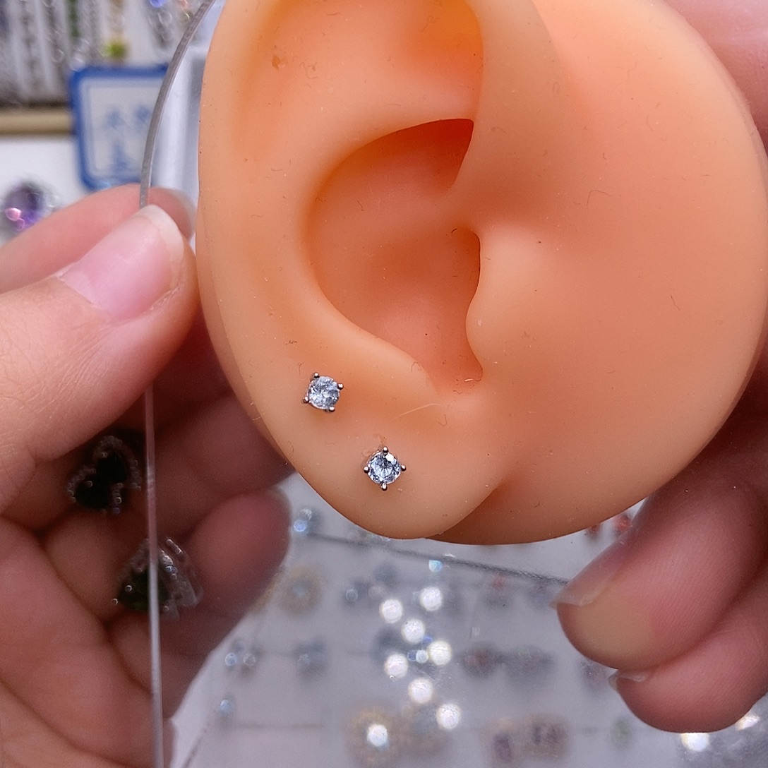 海蓝宝石银S925镶嵌耳钉