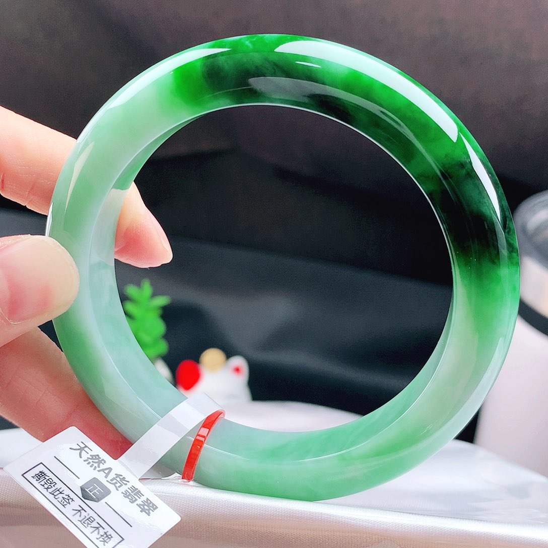 未镶嵌手镯翡翠60辣绿